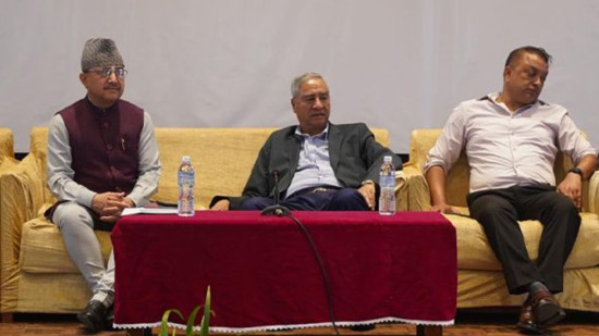 कांग्रेस संसदीय दलको बैठक बस्दै 